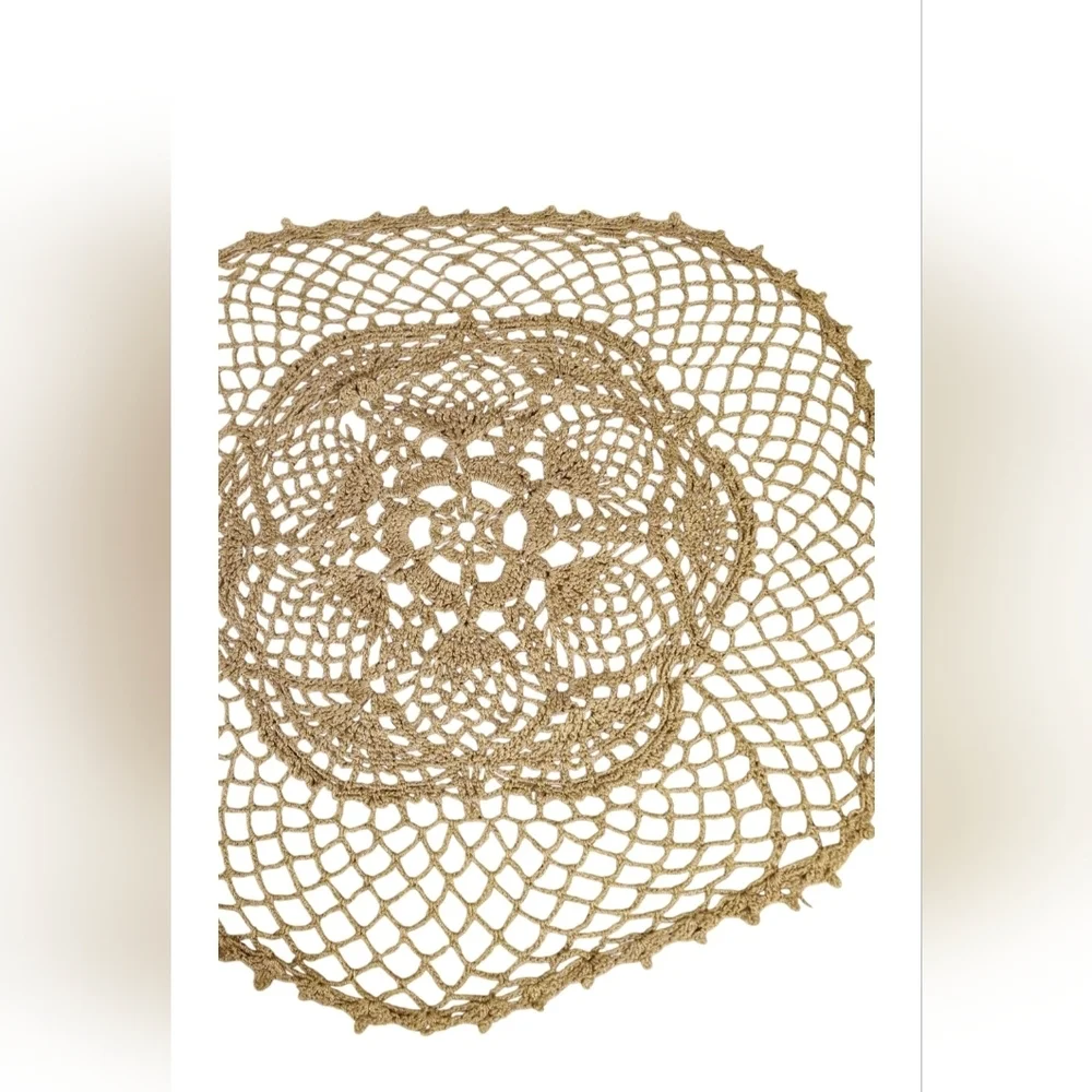 Hand Crafted Crochet Round Lace Doilie Handmade Floral Centerpiece Beige Vtg Mat